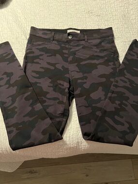 Women’s Camouflage stretchy leggings -